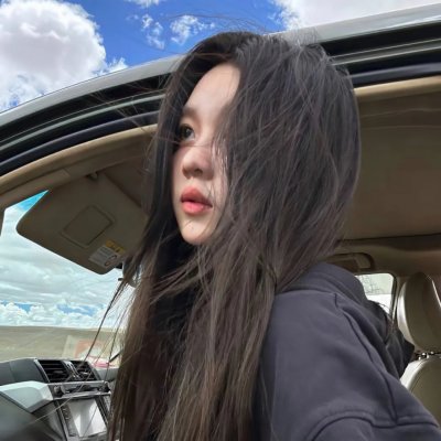 胸口 海报
